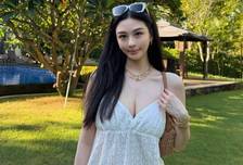 邱淑贞女儿沈月，晒25岁海边靓照，被称 最美星二代之一，网友赞
