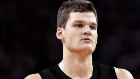 若塔因车祸去世