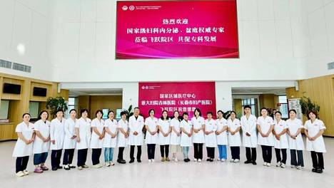 惠民 | 国字号专家送健康，“区中”建设惠春城