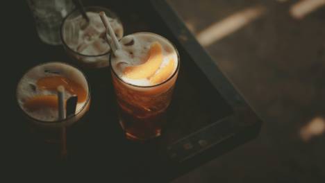 张艺兴直播上英语课