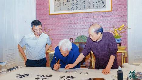 军工铸魂，国企筑春：七十载酱香，一杯岁月匠心