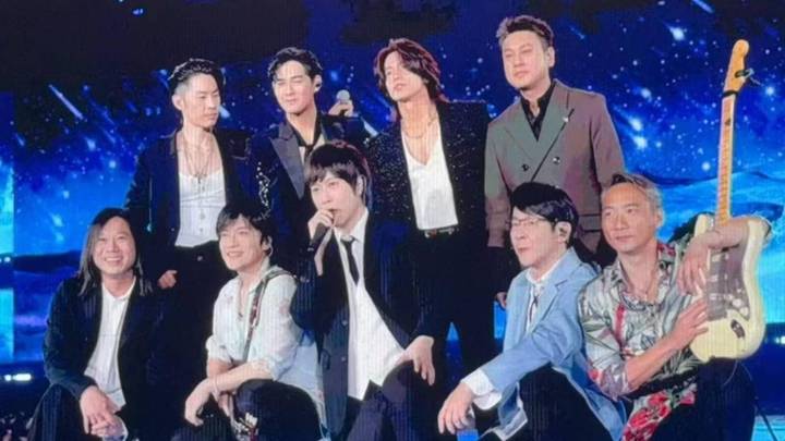 f4久违合体现身五月天演唱会,你喜欢的歌曲《流星雨》吗?