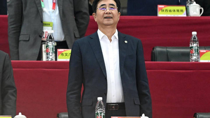 足协新规允许俱乐部对球队冠名,你支持吗?