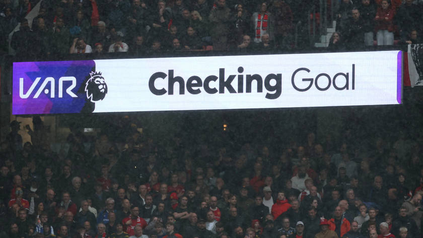 文旅局回应明中都鼓楼瓦片脱落