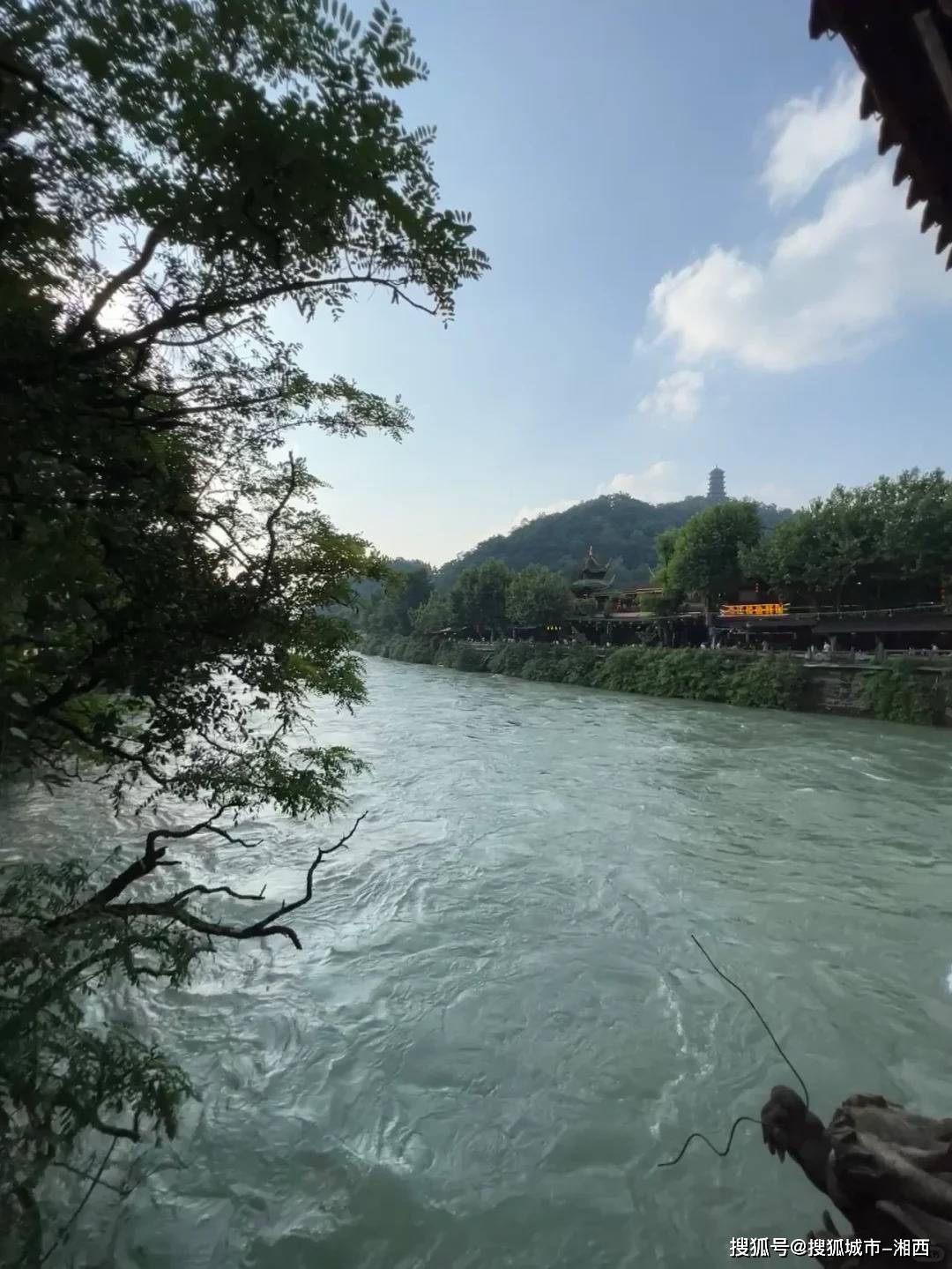 九寨沟黄龙风景区游玩攻略，九寨沟黄龙旅游攻略自助游