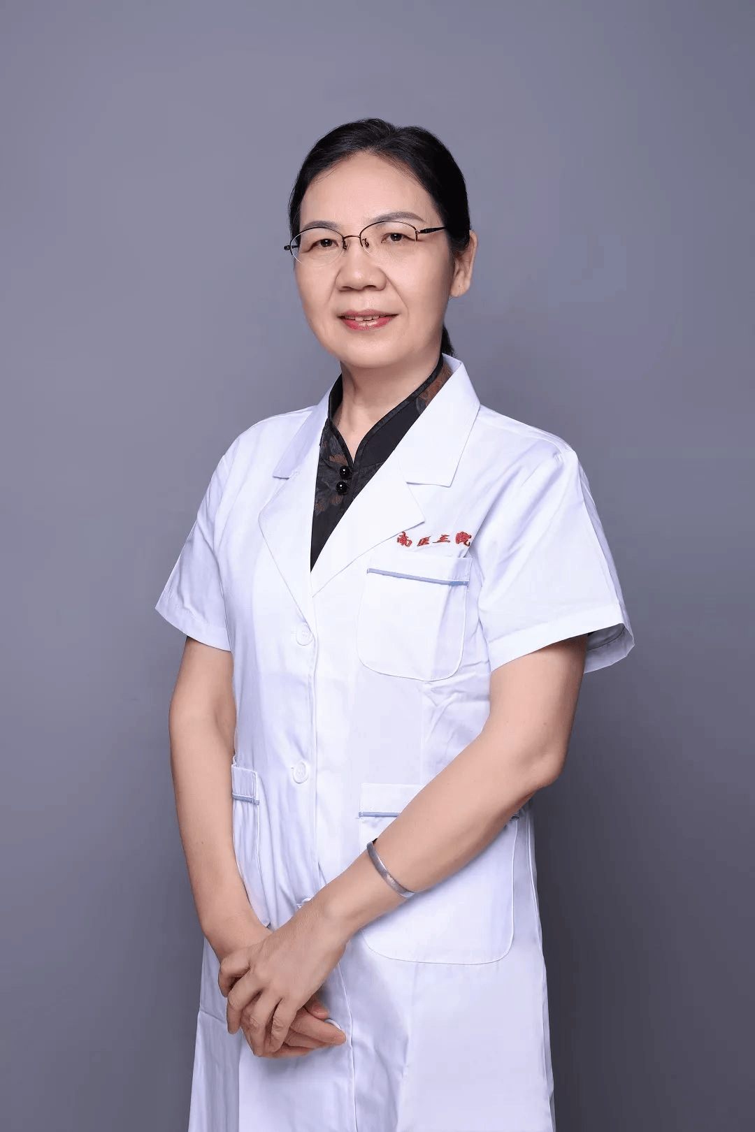 余梅香教授：脾胃虚弱湿气重，调理不见起色？教你一剂良方，轻松调理脾胃