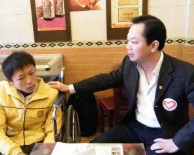 欧博体育回顾：汶川地震18岁残疾小伙捐款185元如今创业成功(图9)