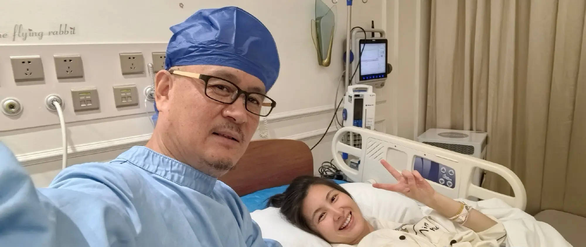 58岁歌手“光头李进”终于当爸！小25岁娇妻为他诞下儿子
