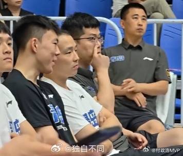 王奕博顶薪签青岛遇阻力 受困双重身份或缺席新赛季