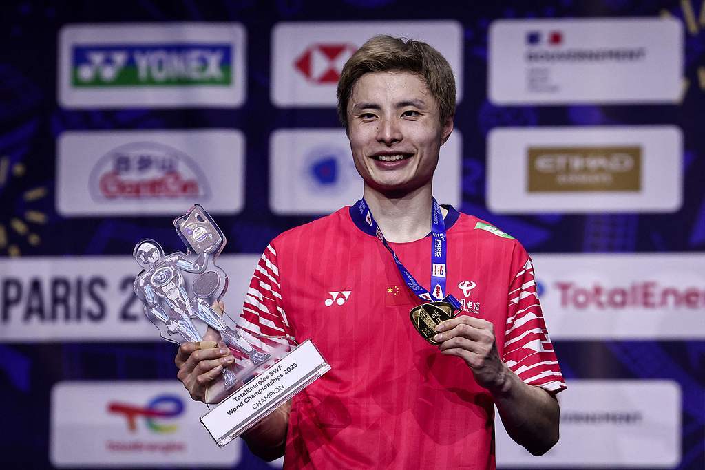 十年首冠！世锦赛-石宇奇复仇昆拉武特 国羽第15次男单折桂