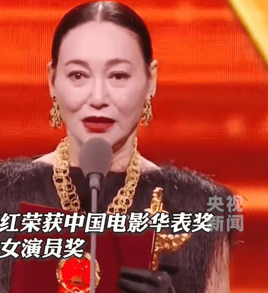 65岁惠英红再放狠话:我不是吹牛,是怕再不说就老了