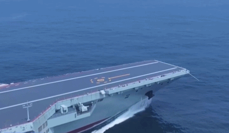 “从近海迈向远海”!福建舰正式入列