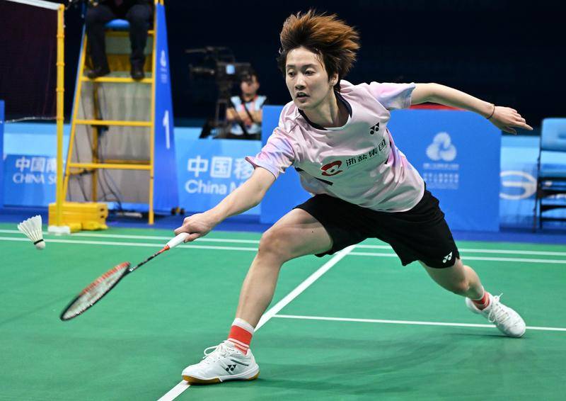 全运会羽毛球：王祉怡逆转陈雨菲夺冠创历史 雅思组合金牌谢幕