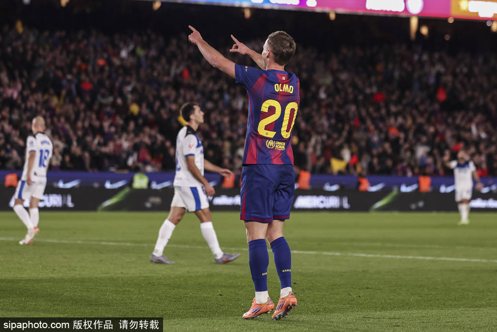 西甲-亚马尔传射奥尔莫双响 巴萨3-1阿拉维斯先赛登顶