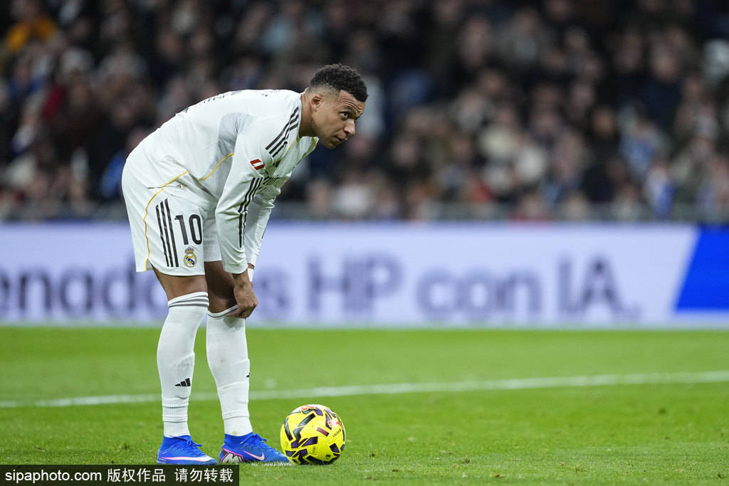 西甲-姆巴佩年度59球平C罗纪录 皇马2-0十人塞维利亚