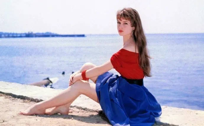 法国传奇演员碧姬·芭铎去世!享年91岁,曾被誉为“一代性感女神”