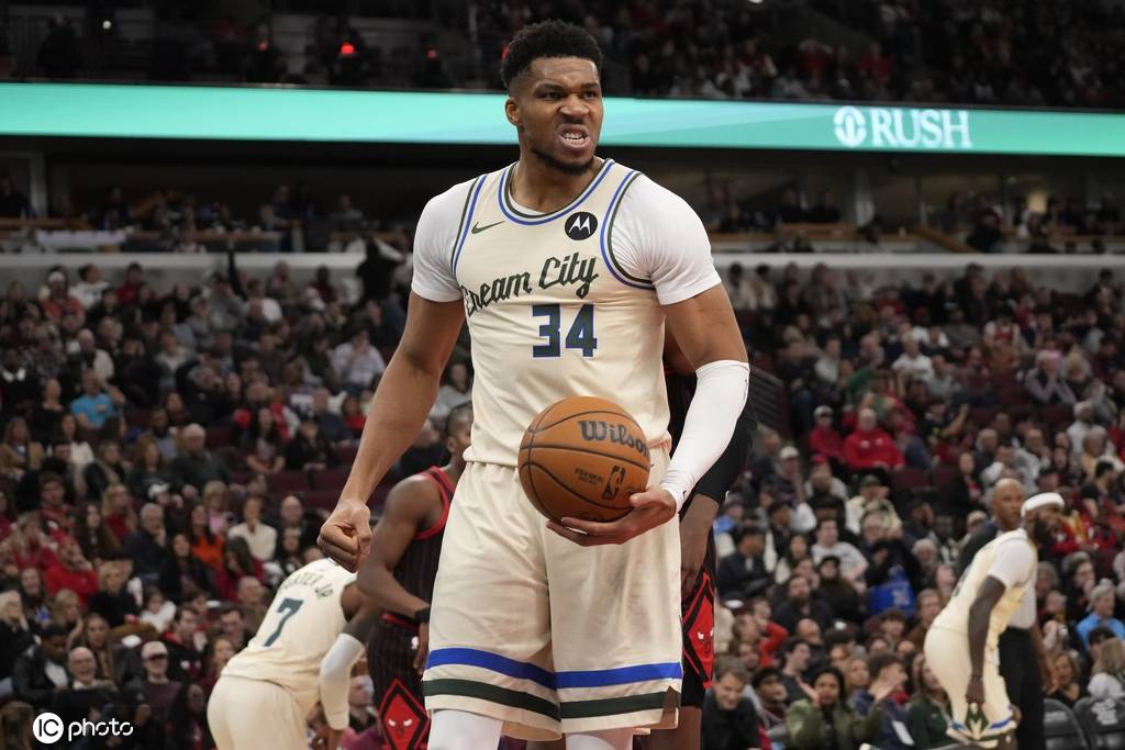 全明星首轮：东契奇票王 字母哥东部第1+老詹西部第9