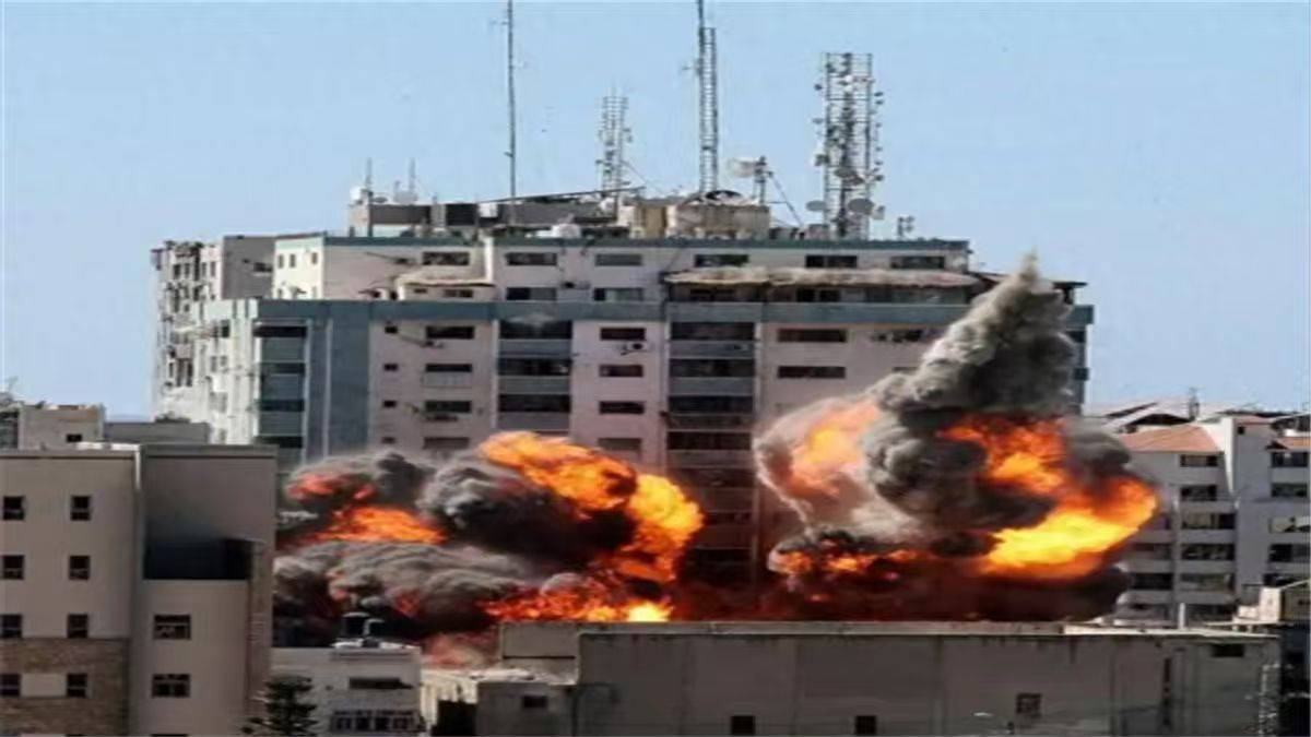 美发出死亡预告，莫斯科遭大规模轰炸，空中交通陷入瘫痪