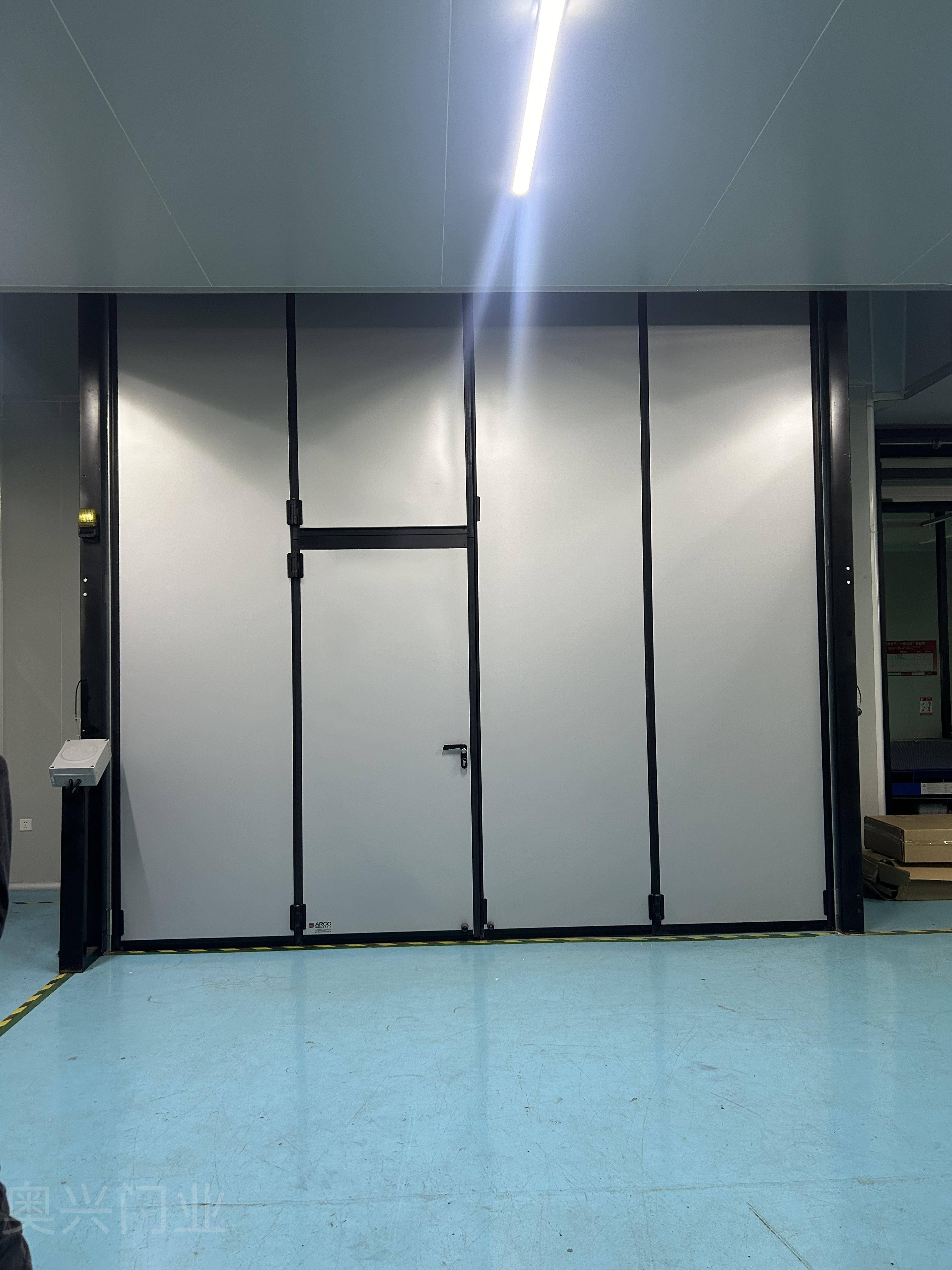 车库门选广州奥兴门业专业研发翻板系列多款电动翻板车库门品质可靠服务优半岛体育- 半岛体育官方网站- APP下载