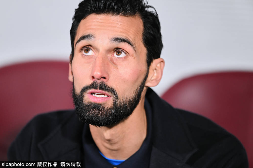 阿韦洛亚开门黑！爆冷出局！国王杯-皇马2-3遭西乙第17读秒绝杀