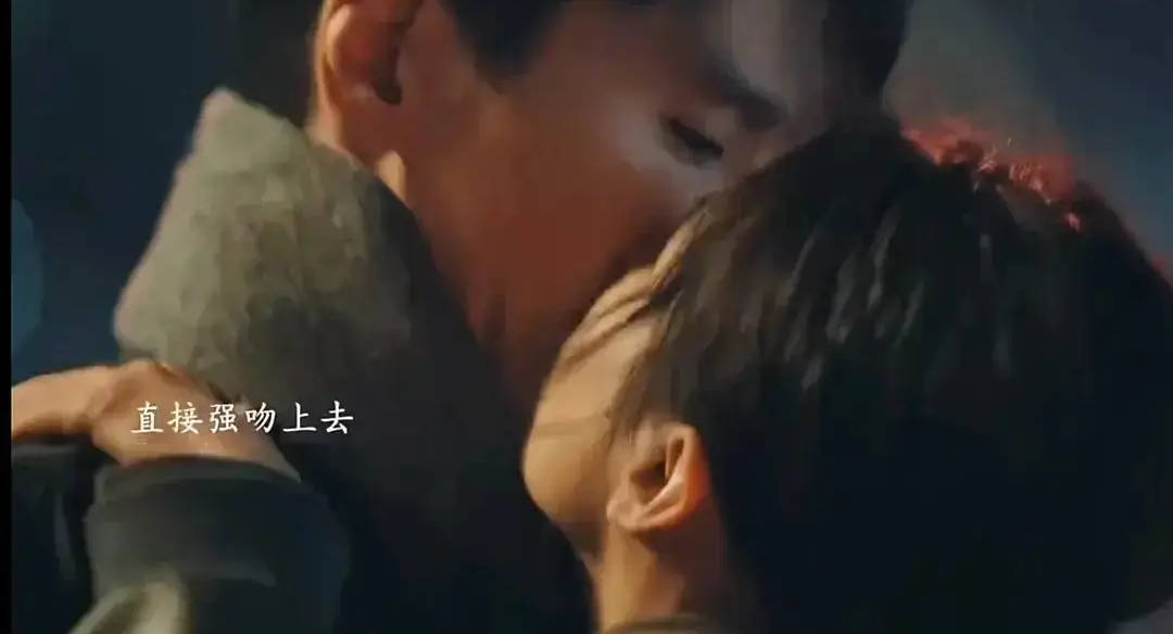 赵又廷张子枫吻戏引热议！娱乐圈年龄差超大的CP吻戏还有很多！