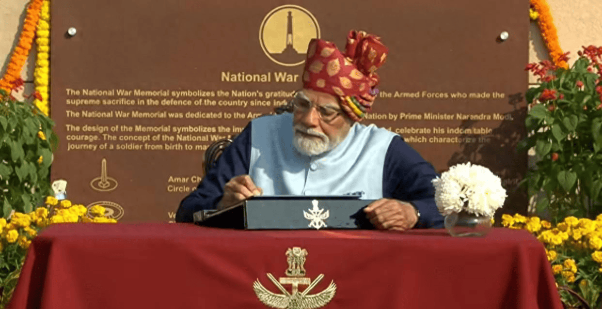 不给美国当小弟？今年印度大阅兵，美械几乎看不见了，莫迪这棋高明