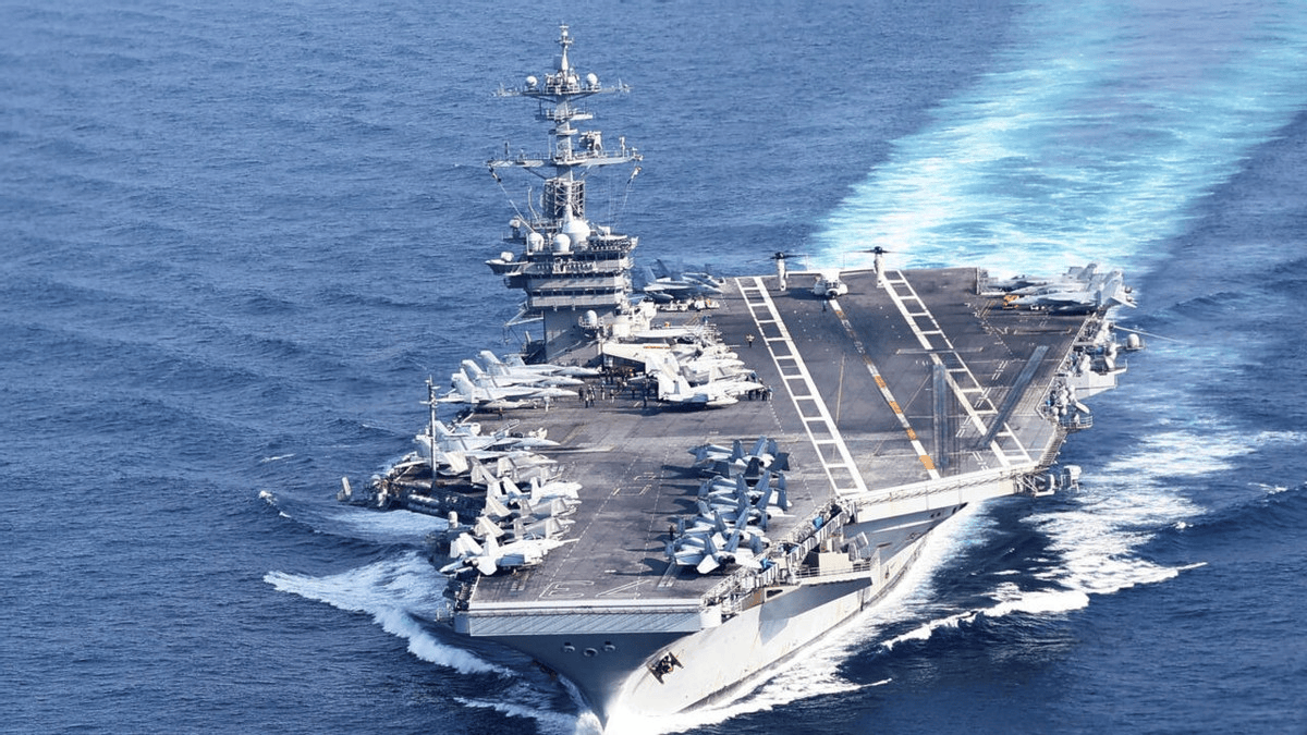 伊朗挨打前俄援助到位,中国的作用体现出来了,美航母半路遭拦截