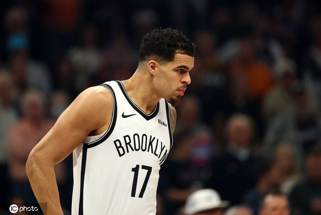 哈登伦纳德未进全明星遭质疑 最大遗珠是他吗？