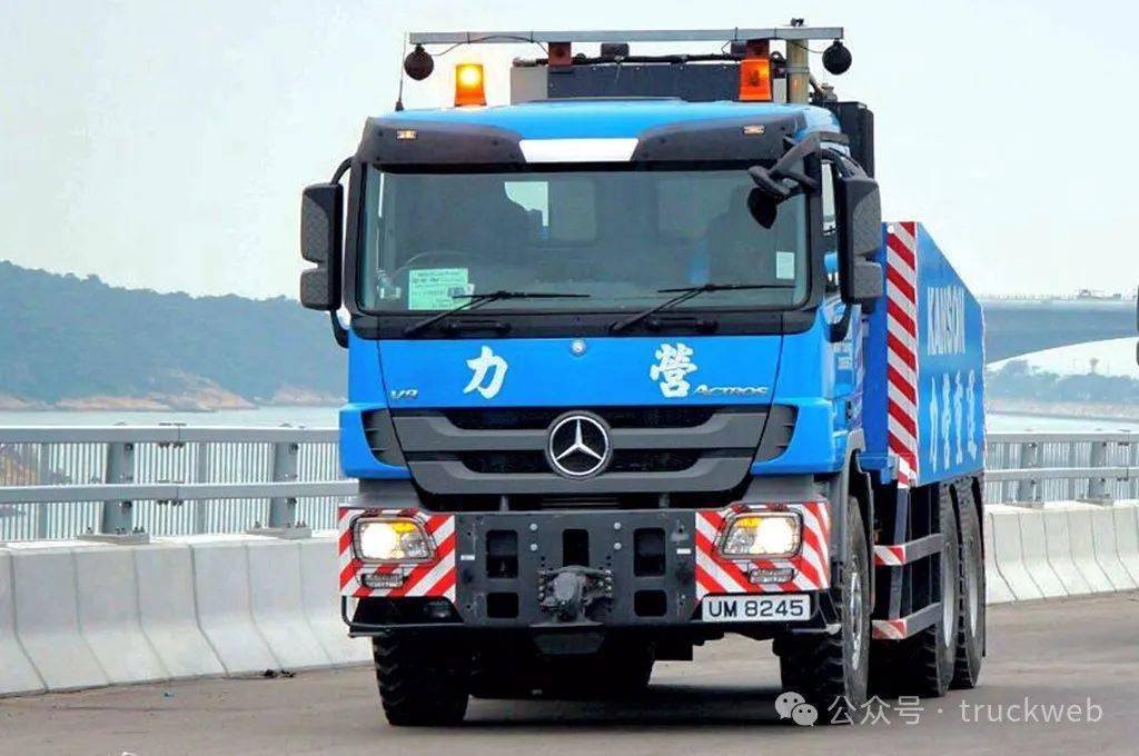 南宫28652马力全驱重拖 香港实拍奔驰Actros 4065 V8 SLT 6(图2)