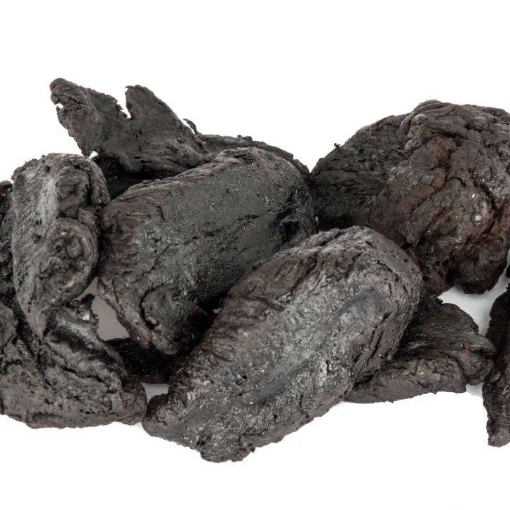 熟地黄，味甘厚，性微温，质地柔润，入肝、肾经，具有补血滋阴，益精填