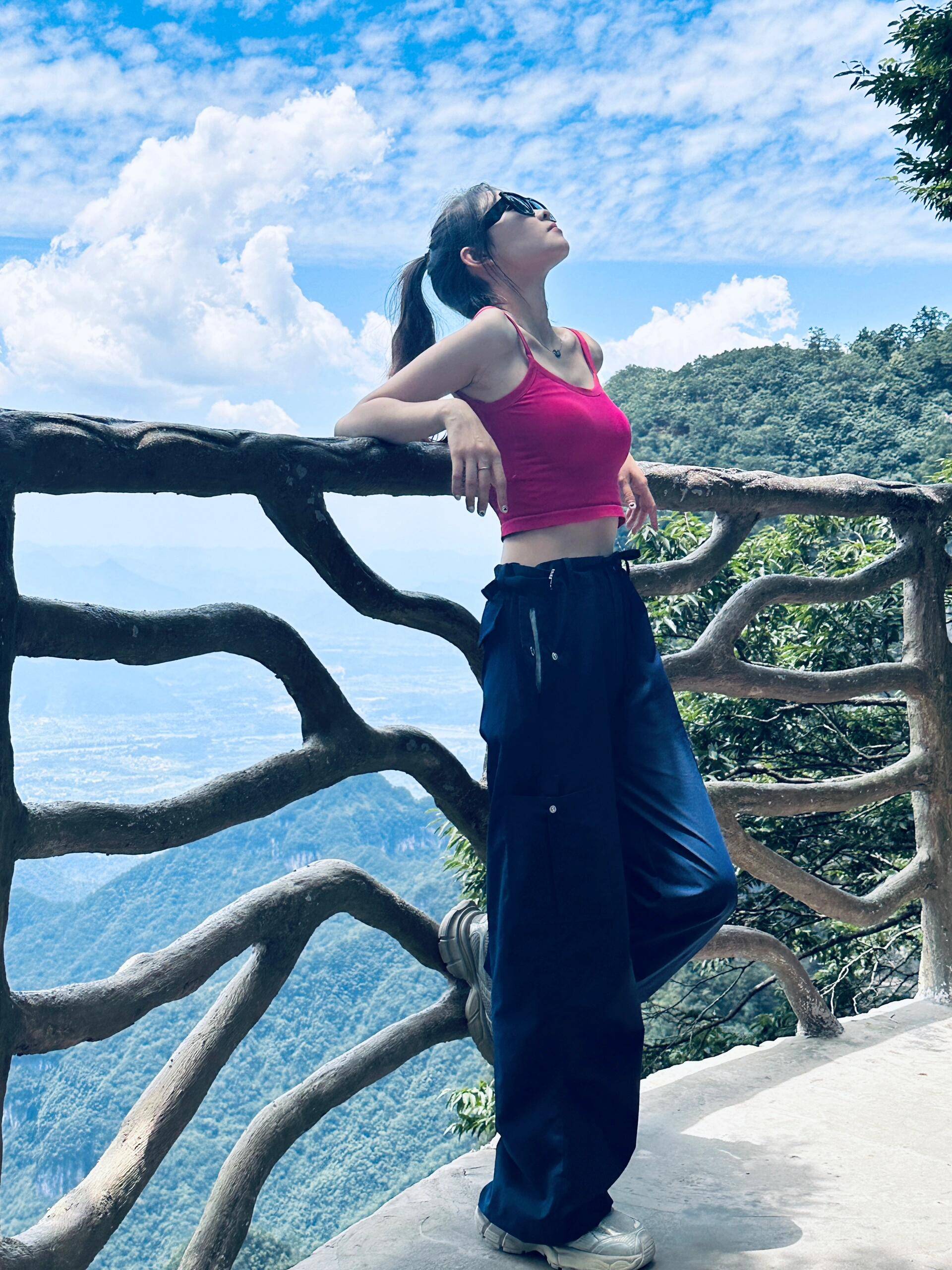 【OKX 哈希游戏】区块链加密游戏玩法教程，新手必看！到张家界旅游最佳路线 错峰旅行绝佳目的地请收好这份旅游攻略！