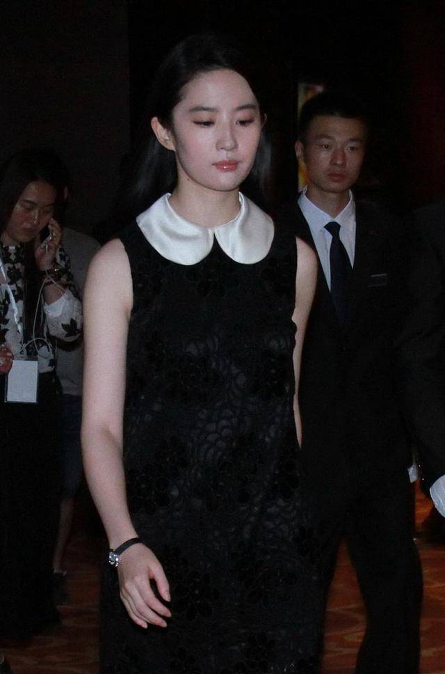 刘亦菲时尚压轴：解锁女明星的跨界成功密码