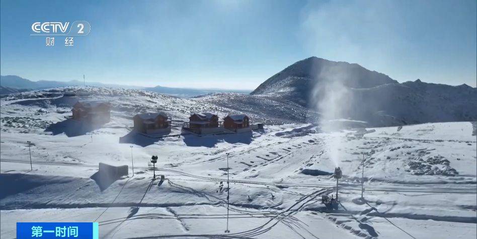 新雪季即将来临 北方各地滑雪场都开始造雪了→