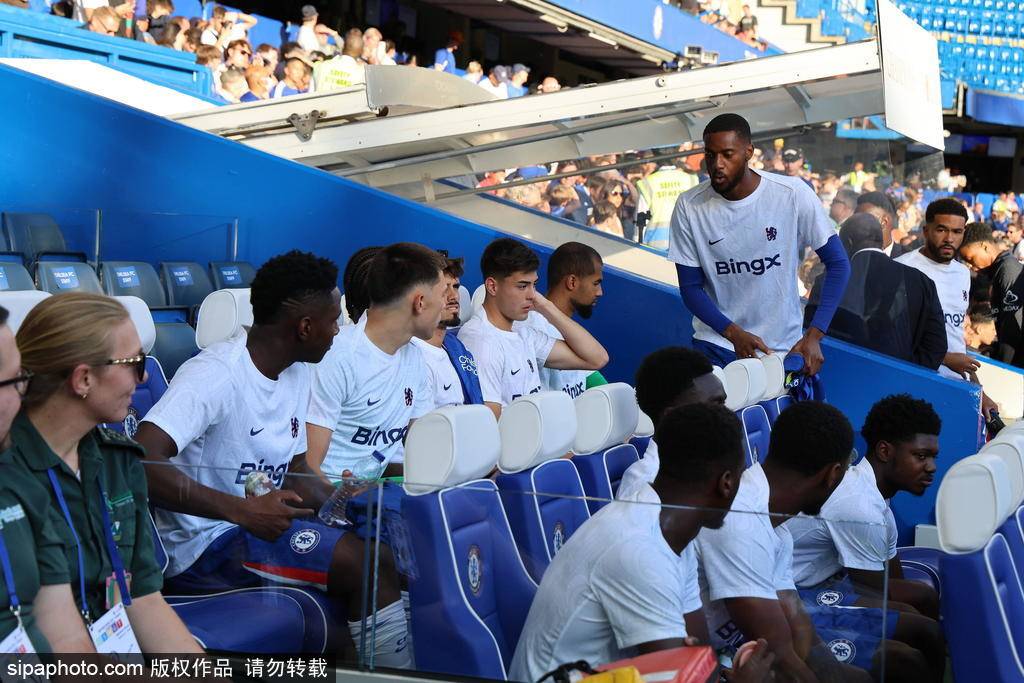 完胜！切尔西5-1西汉姆联：战术解析与数据背后的故事