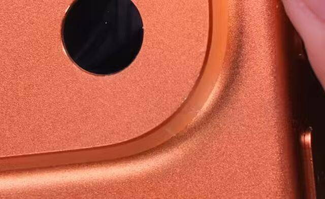 iPhone 17 Pro/Max“划痕门”，苹果终于回应