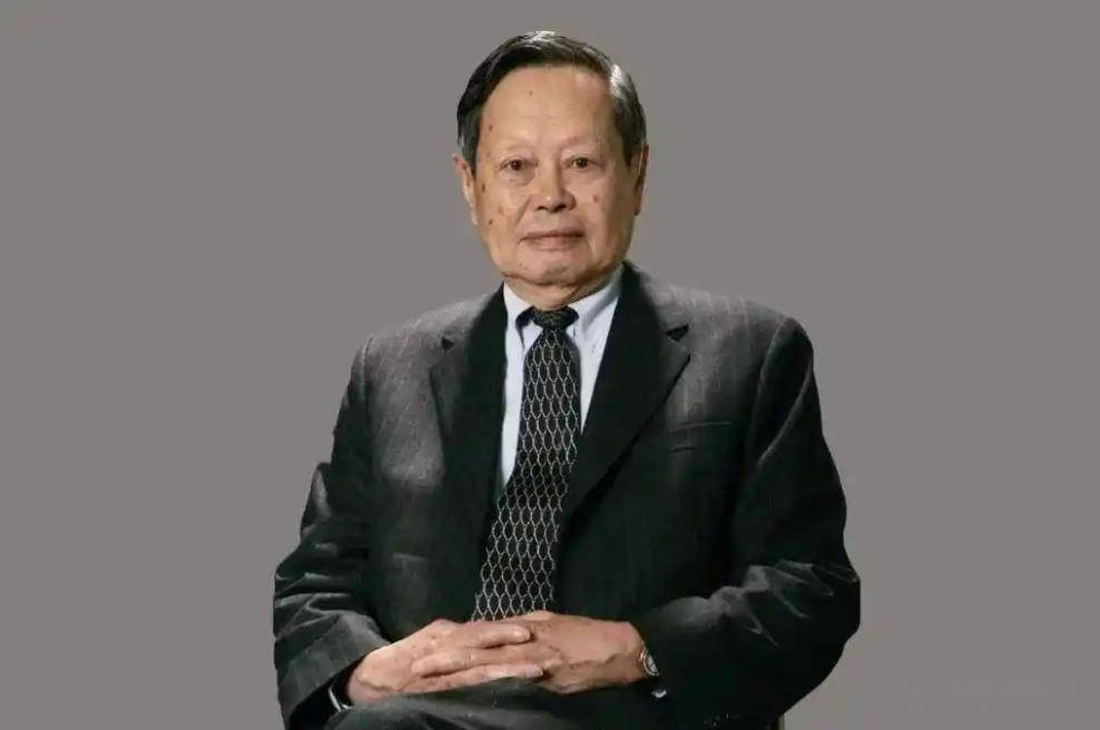 原创             杨振宁和钱学森最大的区别在哪儿 杨振宁和钱学森都是杰出的华人科学家，但区别明显，杨振宁是理论物理的巨擘