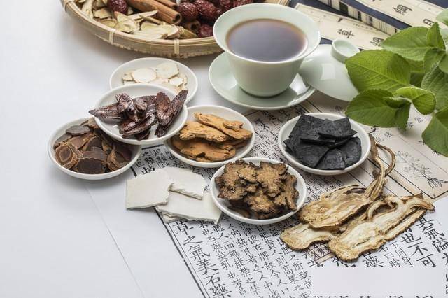 荆防颗粒不只是治风寒感冒！还能祛“风毒”，皮肤瘙痒也管用