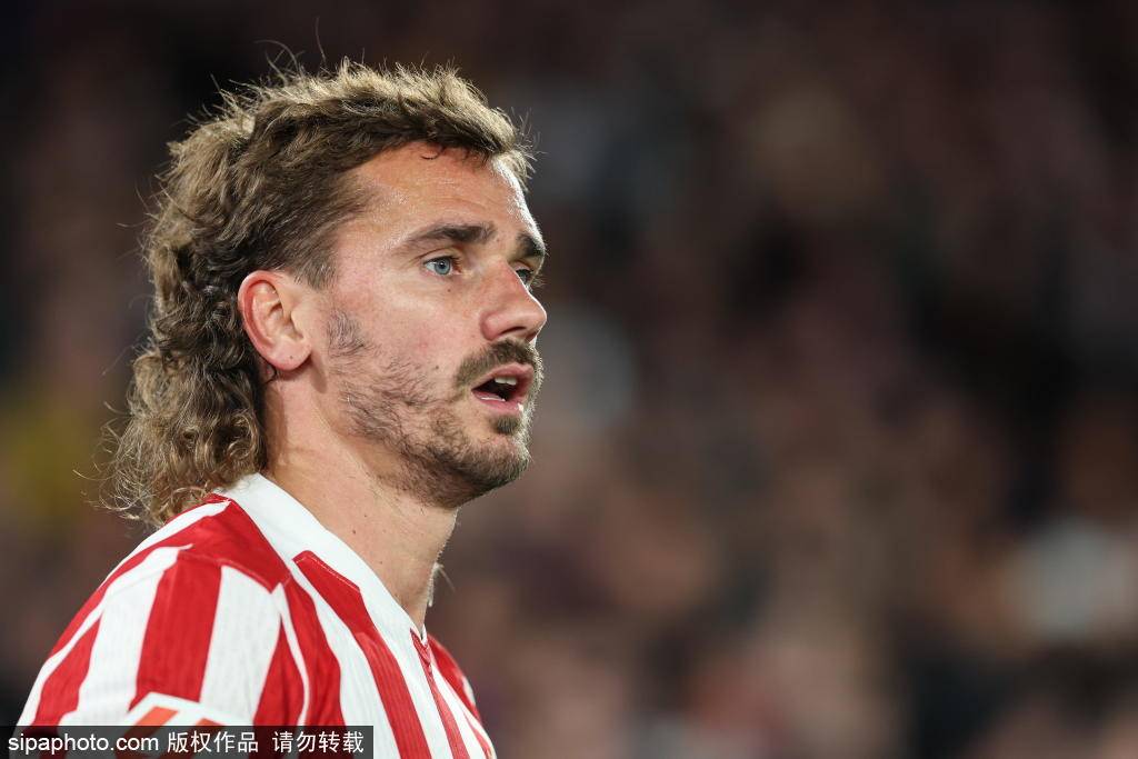 西班牙足球甲级联赛西甲积分榜：巴萨2：0保级队豪取七连胜7分领跑！皇马压力来了！