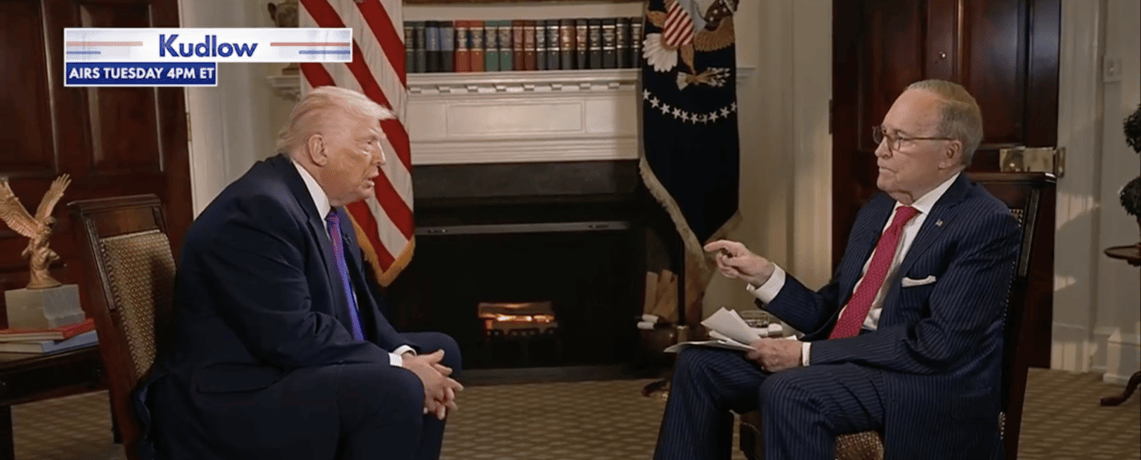 美媒：特朗普称首个任期内在美联储主席人选决策上“犯了大错”