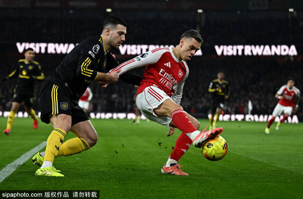 英超榜首大战！阿森纳客战狼队争英格兰足球超级联赛冠关键战即将上演