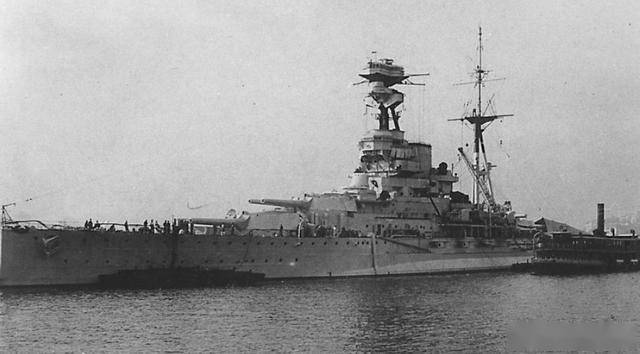 钢铁与狼群:德国重型舰艇与U型艇的远洋围猎