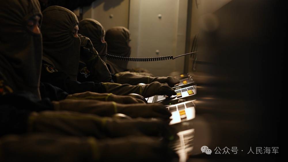 万吨大驱再添新成员 直击109、110首训现场