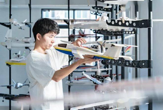 为什么中国最野的天才,都来自同一个省?