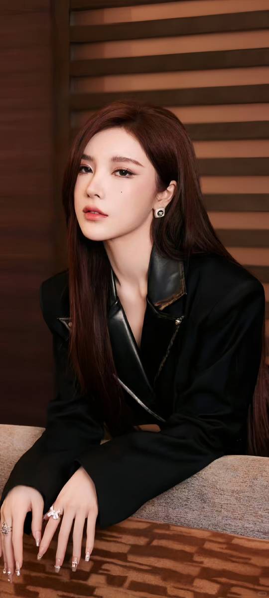 戴燕妮的高清性感写真绝美