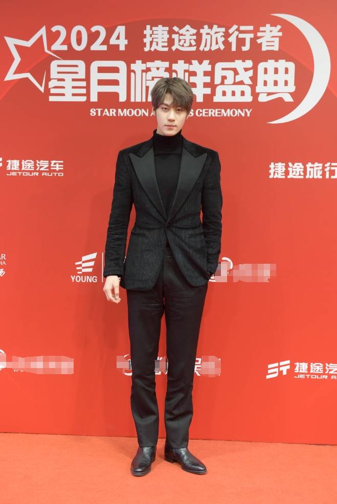 刘佩琦李健亮相红毯 赵昭仪称辛芷蕾是自己的榜样-搜狐大视野-搜狐新闻