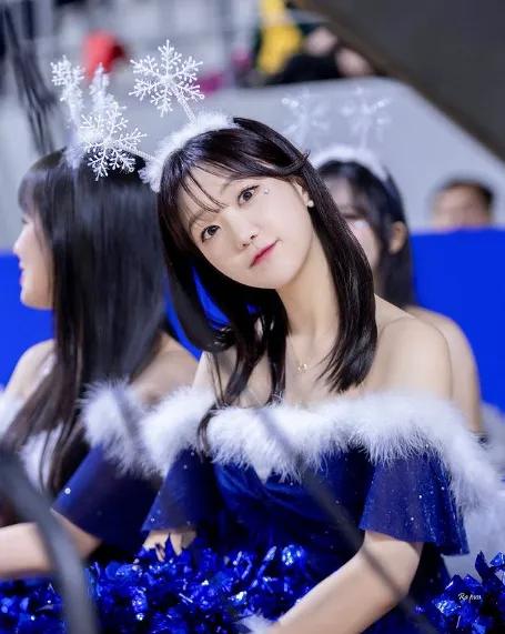 韩国啦啦队员李珠熙清纯可爱适合做女朋友
