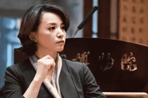 肋骨骨折、白斑遍身 女子花300多万元美容费