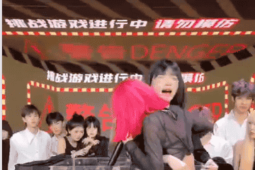 千万粉丝主播"夜巴黎&quot