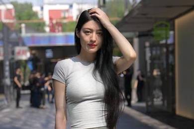 上海一女士购买“花香泥”种菜：毒营养土风波爆发后维权难