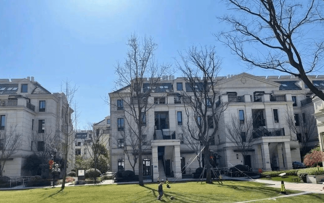 上海【华府天地】售楼处电话—地址—售楼中心—24小时电话_项目_实景